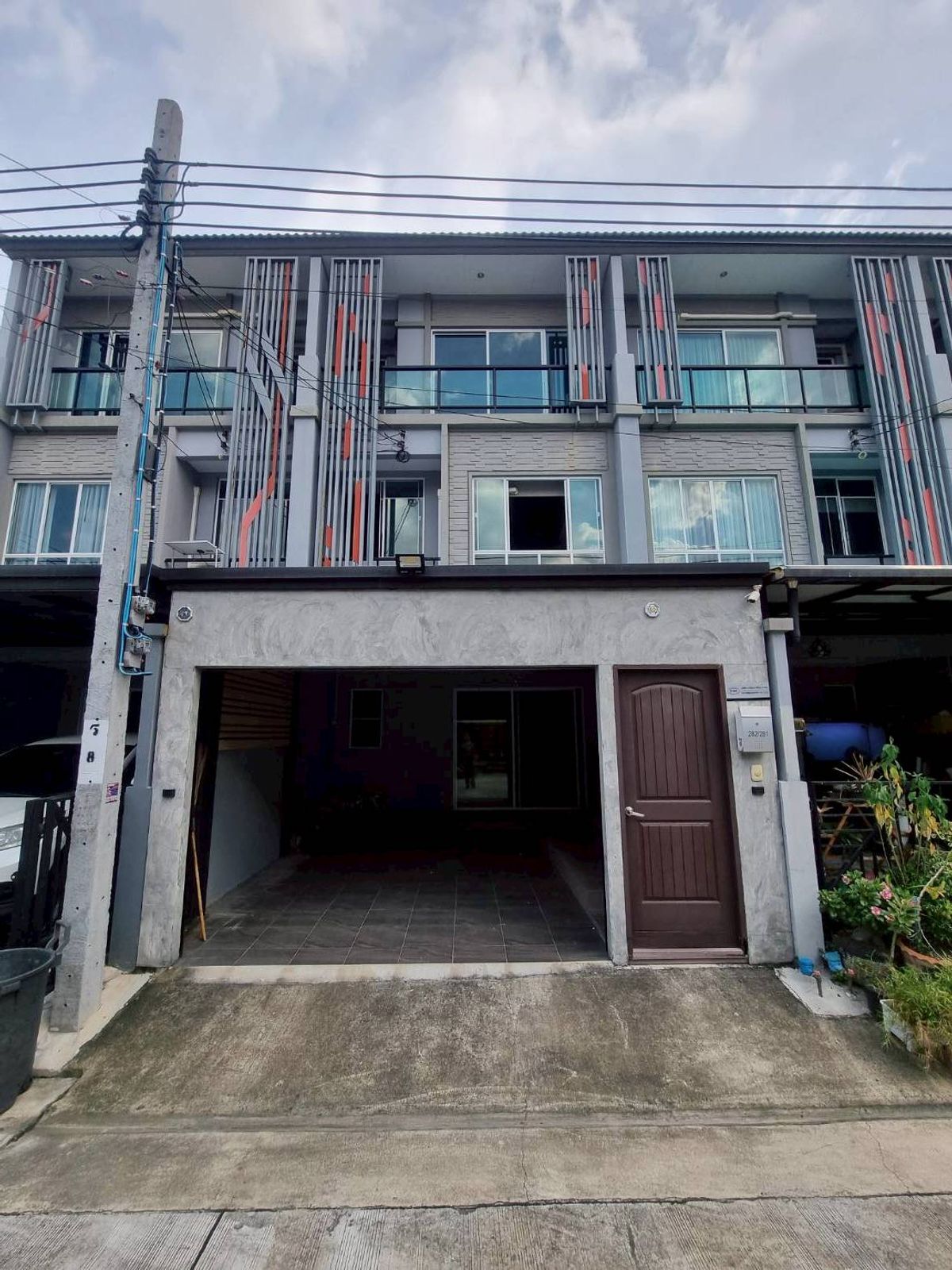 ขายทาวน์โฮมพระราม 2 บางขุนเทียน : 🏡ทาวน์โฮม พาทิโอ พระราม 2 ใกล้เซ็นทรัล พระราม 2 เพียง 10 นาที บิ้วอินทั้งหลัง