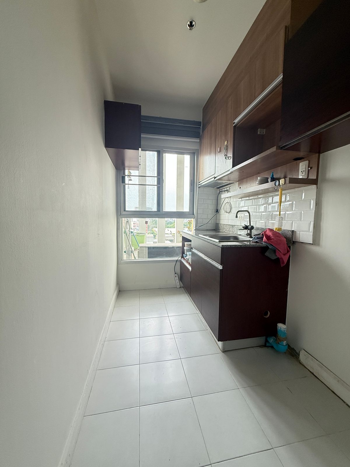ขายคอนโดท่าพระ ตลาดพลู วุฒากาศ : (For Sale) The Parkland Taksin-Thapra 3,950,000 Baht 2 Bed 2 Bath Floor 8th Tel: 083-882-4256