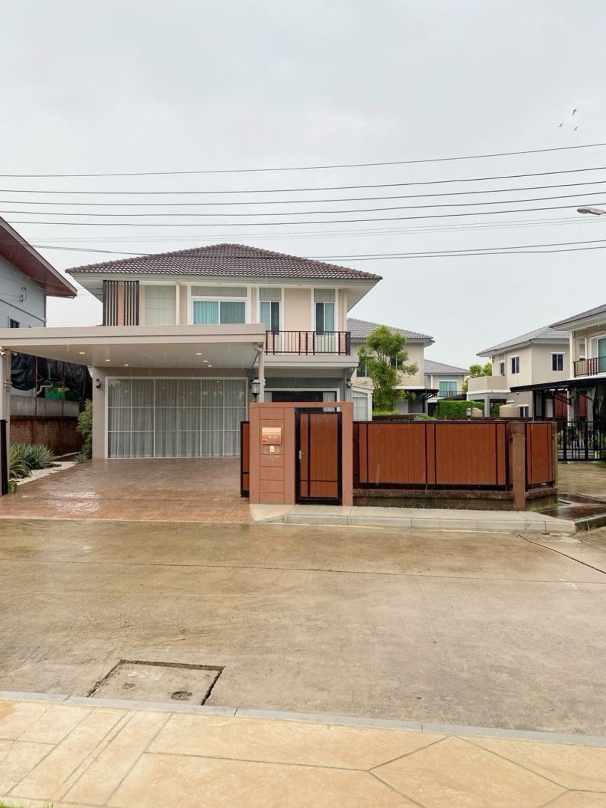 ขายบ้านนวมินทร์ รามอินทรา : House with Private Pool,Home gym | Ready to move | Passorn Prestige Chatuchot-Watcharapol | Near expressway 3km. 