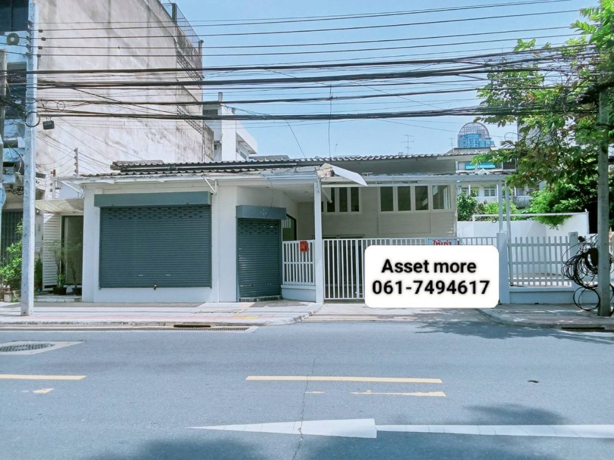 ให้เช่าบ้านสมุทรปราการ สำโรง : ให้เช่าบ้านเดี่ยว 2 ชั้น  ขนาด 81 ตรว พื้นที่ใช้สอย 220 ตรม.  ทำเลถนนสวนพลู   ต.บางแก้ว อ.บางพลี จ.สมุทรปราการ