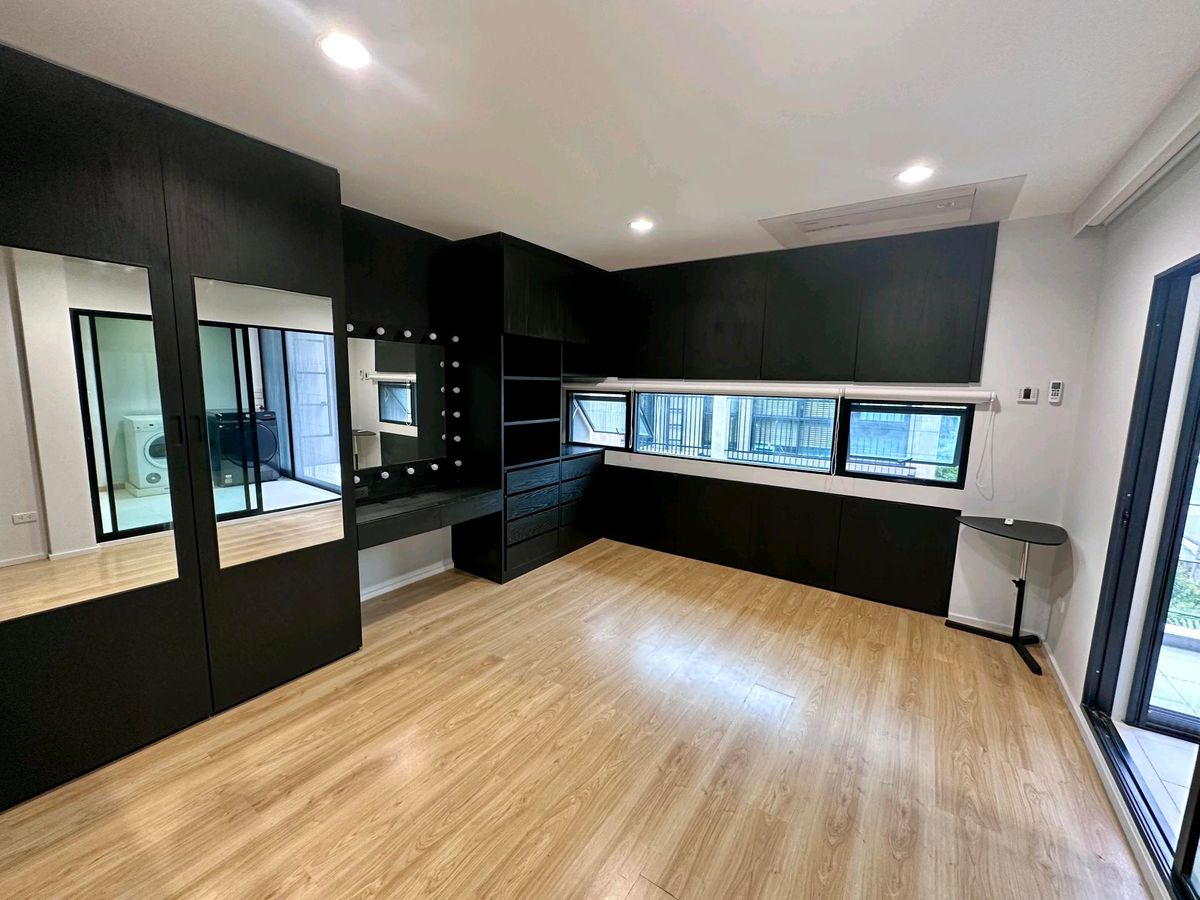 ให้เช่าทาวน์โฮมพัฒนาการ ศรีนครินทร์ : 🔥🔥🔥Noble Cube Pattanakarn 
ประเภท : ทาวน์โฮม 3 ชั้น 💰💰💰