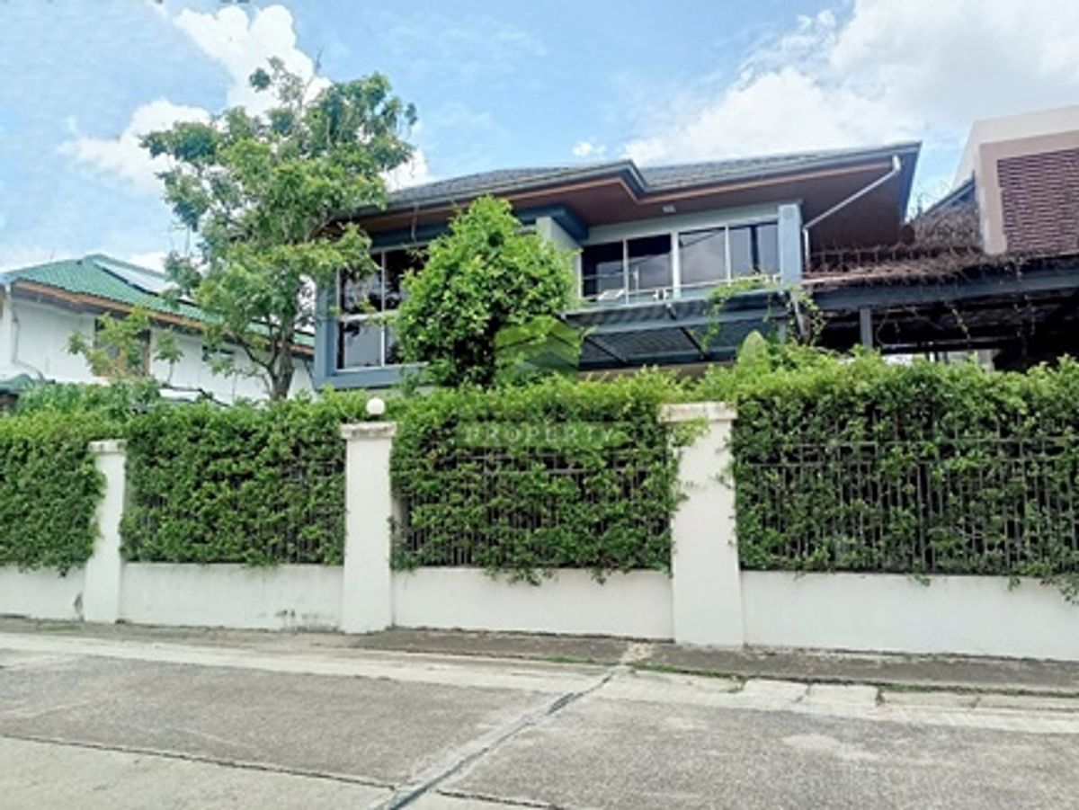 For SaleHouseNonthaburi, Bang Yai, Bangbuathong : House for sale with office building Phatra Niwet Lagoon Village, an area of 258 sq.w., beautifully decorated, good location near the train