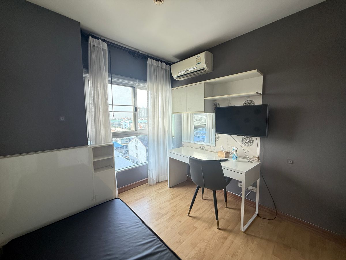 ขายคอนโดท่าพระ ตลาดพลู วุฒากาศ : (For Sale) The Parkland Taksin-Thapra 3,950,000 Baht 2 Bed 2 Bath Floor 8th Tel: 083-882-4256