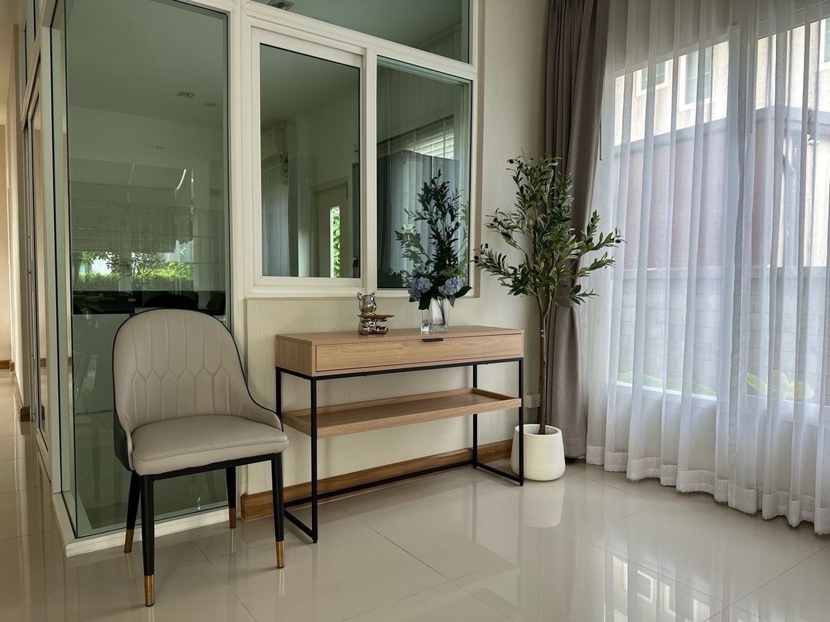 For SaleHouseNawamin, Ramindra : 💎 Luxury Modern Corner House for Sale – Spacious 5-Bedroom Home with Lush Garden, Full Functionality, and Prime Access Near Expressway in Watcharapol–ChatuChot