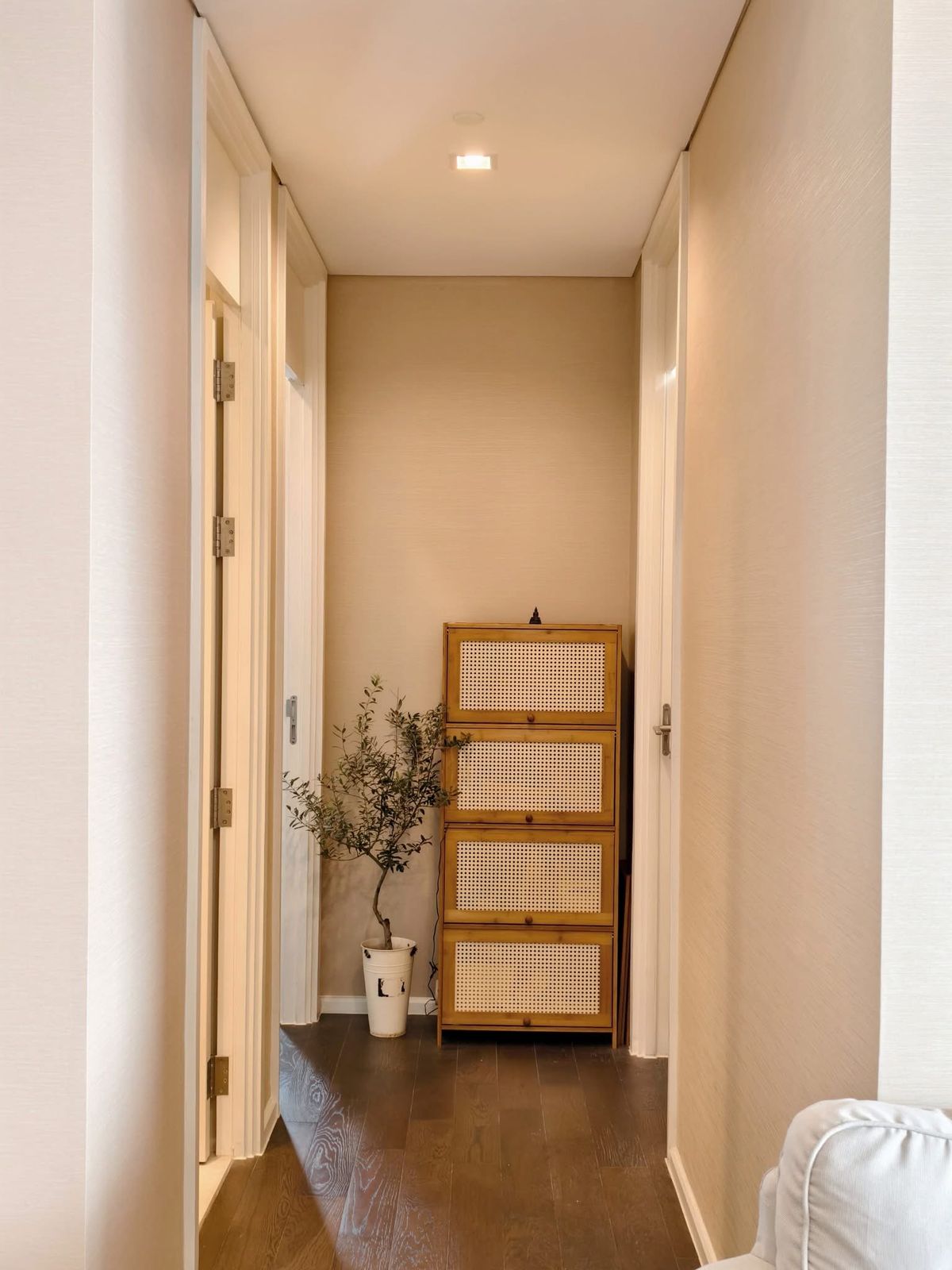 ให้เช่าคอนโดลาดพร้าว เซ็นทรัลลาดพร้าว : ให้เช่า ✨ The Saint Residences ✨ 2 ห้องนอน เฟอร์นิเจอร์ และ เครื่องใช้ไฟฟ้าครบ ใกล้ BTS ห้าแยกลาดพร้าว