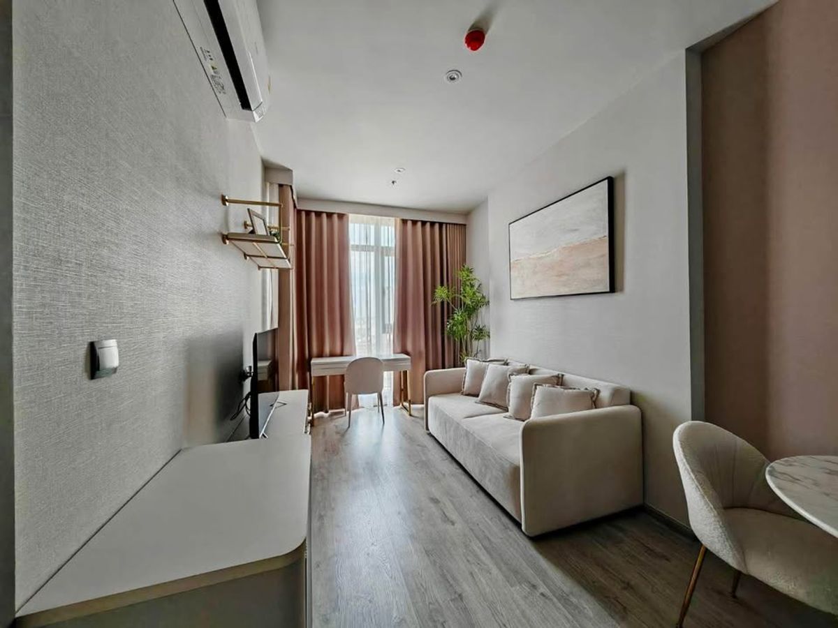 ให้เช่าคอนโดสุขุมวิท อโศก ทองหล่อ : ให้เช่าคอนโด: Rhythm Ekkamai Estate