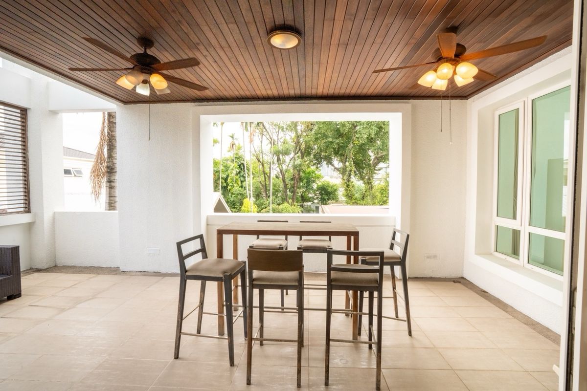 For SaleHouseSukhumvit, Asoke, Thonglor : Luxury 7-Storey House for Sale in Ekkamai–Thonglor with Private Lift | 193 sq.w Land | 2,800 sq.m Usable Area | Ideal for Residence or Investment
