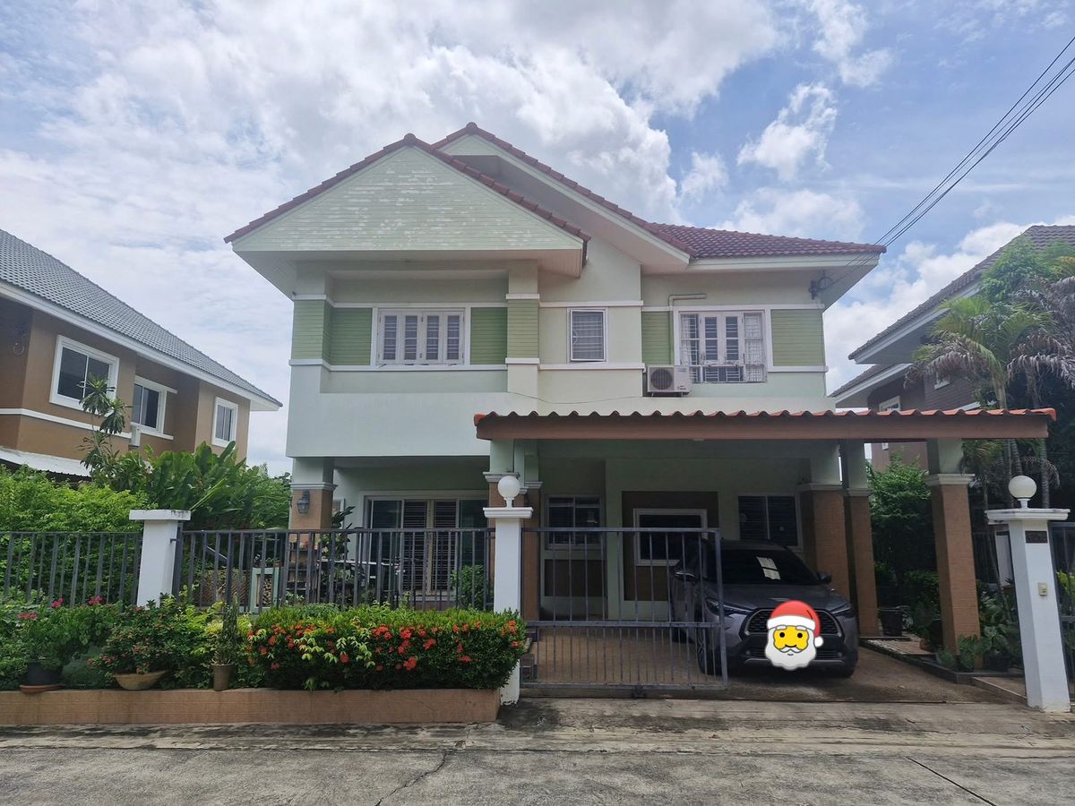 ให้เช่าบ้านสมุทรปราการ สำโรง : 🏡 ให้เช่าบ้านเดี่ยว หมู่บ้านภัคภิรมย์ ศรีด่าน22 📍พื้นที่ 75 ตรว. | 3 ห้องนอน 3 ห้องน้ำ | ที่จอดรถ 2 คัน 📌ทำเลดี ใกล้ Makro ศรีนครินทร์ เพียง 2 กม. 💰ราคาเพียง 26,000 บาท/เดือน