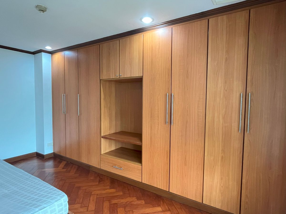 ให้เช่าคอนโดวิทยุ ชิดลม หลังสวน : ให้เช่า Navin Court – คอนโดห้องใหญ่ใจกลางเพลินจิต ซอยร่วมฤดี 3