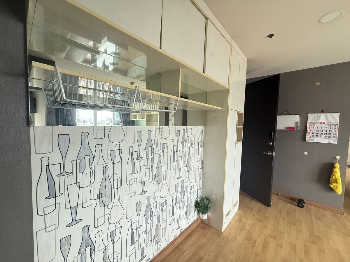 ขายคอนโดท่าพระ ตลาดพลู วุฒากาศ : (For Sale) The Parkland Taksin-Thapra 3,950,000 Baht 2 Bed 2 Bath Floor 8th Tel: 083-882-4256