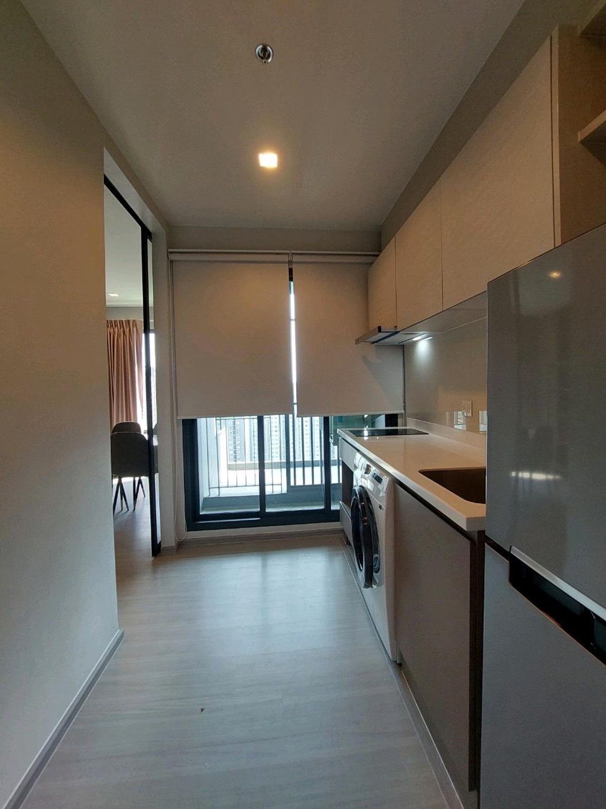 ให้เช่าคอนโดท่าพระ ตลาดพลู วุฒากาศ : ✨️ให้เช่า✨️ พร้อมเข้าอยู่‼️
🏢 Life Sathorn Sierra (ไลฟ์ สาธร เซียร์ร่า)
