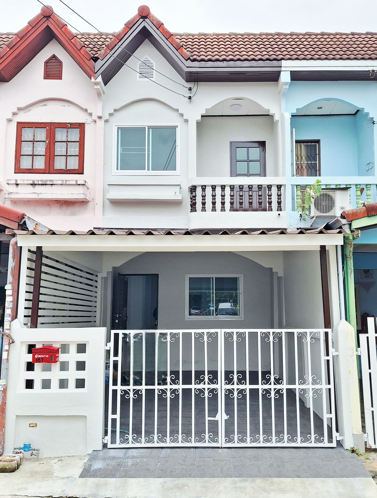 ขายทาวน์โฮมนวมินทร์ รามอินทรา : 🏡 รีโนเวทใหม่ vาe 1.55ล้าน ฟรีโoน #บ้านใกล้สถานีรถไฟฟ้าบางชัน 2กม.#บ้านใกล้ห้างแฟชั่นไอส์แลนด์ 5กม.