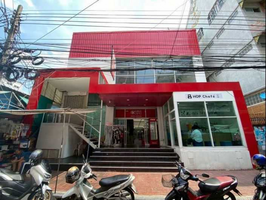 ขายที่ดินเยาวราช บางลำพู : ขาย ที่ดิน ที่ดินพร้อมสิ่งปลูกสร้าง 1 งาน 32.80 ตรว ใกล้ ตลาดพาหุรัด