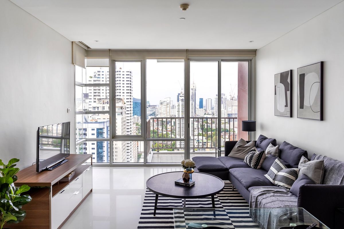 For RentCondoSukhumvit, Asoke, Thonglor : Rent a fullrton for 85,000 baht.