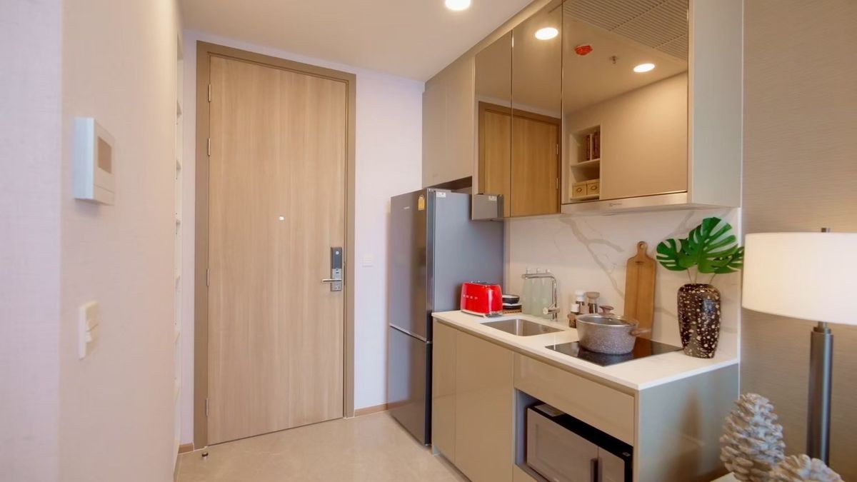 ขายคอนโดราชเทวี พญาไท : คอนโดใกล้ จุฬา สยาม และติด BTS ราชเทวี 1 นอน fully fitted 081-245-7349