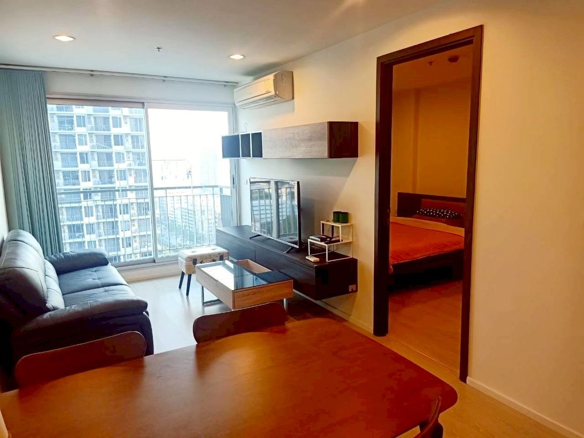 For RentCondoSathorn, Narathiwat : Rent a Rhythm Sathorn-Narathiwas 🔥 The best price of 2 bedrooms, only 26,000 baht/d. 🚆 Near BTS Chong Nonsi