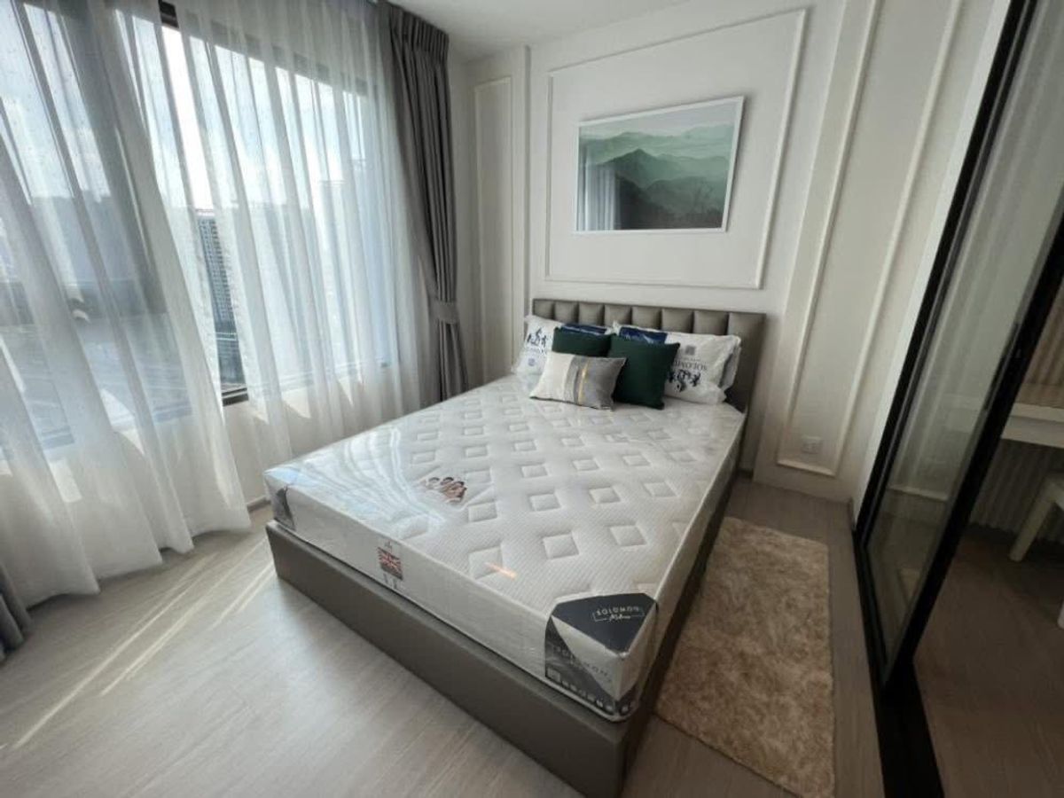 ให้เช่าคอนโดท่าพระ ตลาดพลู วุฒากาศ : • RENT • Life Sathorn Sierra • 1 Bed 1 Bath • 32 Sqm. • 18,500 • + ห้องแต่งตัว  Line ID : Vassily
