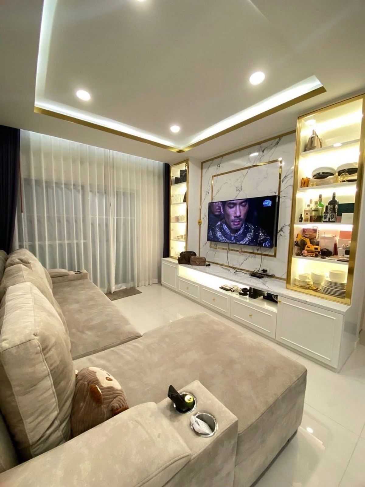 ให้เช่าบ้านบางนา แบริ่ง ลาซาล : Luxury Fully-Furnished Home near Mega Bangna | Elegant Design & Move-in Ready!