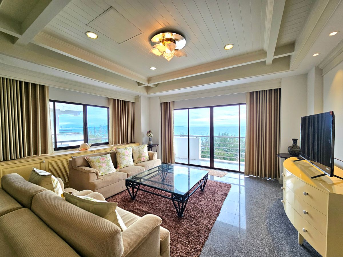 คอนโดพัทยา บางแสน ชลบุรี สัตหีบ : Sale / Rent ⛱️ Beachfront 3‑Bedroom Condo in Pattaya ✅️ Short‑Term Lease Welcome
