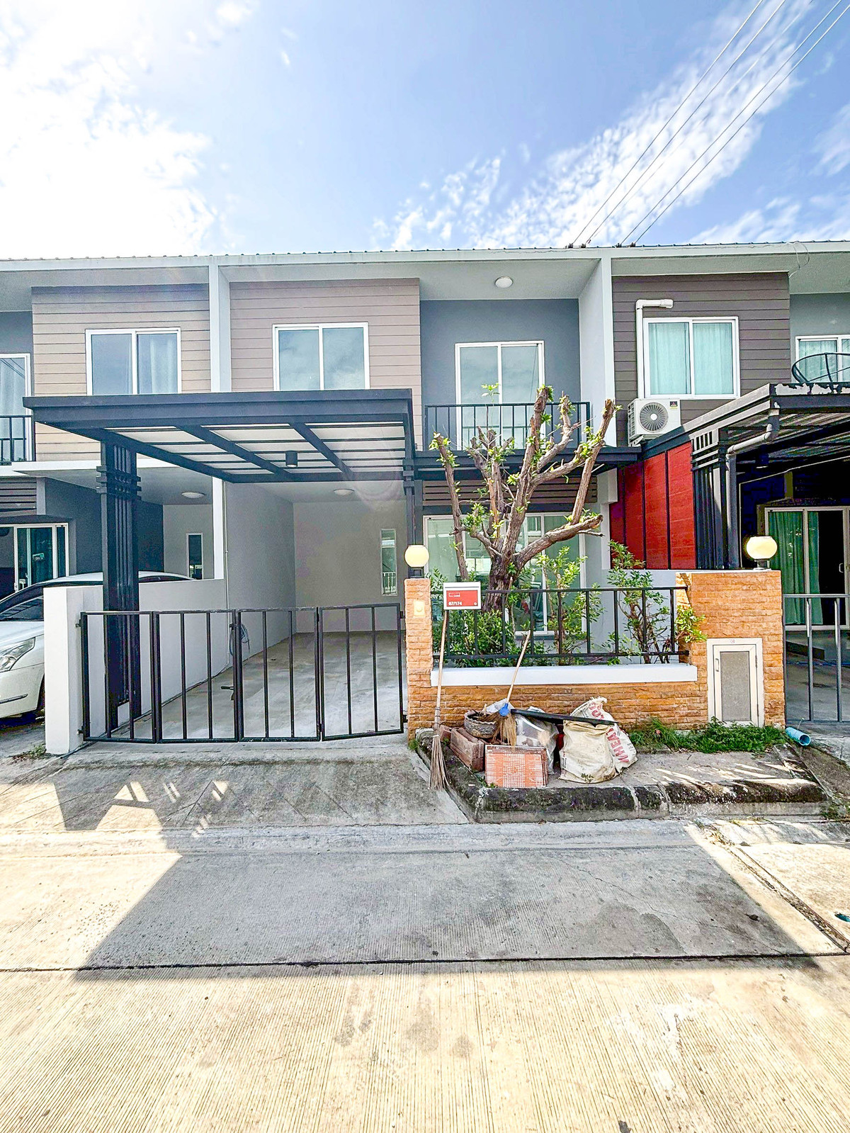 ขายทาวน์โฮมนนทบุรี บางใหญ่ บางบัวทอง : 🏠อารียา เดอะคัลเลอร์เฟส 7 ไทรน้อย🏠 หน้าโครงการติดถนนใหญ่ 