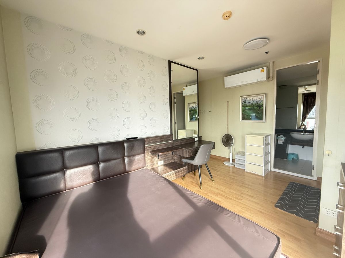 ขายคอนโดท่าพระ ตลาดพลู วุฒากาศ : (For Sale) The Parkland Taksin-Thapra 3,950,000 Baht 2 Bed 2 Bath Floor 8th Tel: 083-882-4256