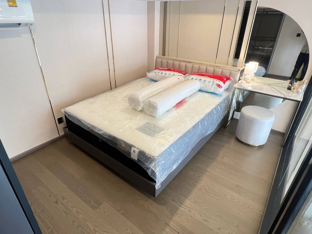 For RentCondoSiam Paragon ,Chulalongkorn,Samyan : Park Origin Chula Samyan【𝐑𝐄𝐍𝐓】🔥Minimalist room with warm tones, professionally built-in furniture🔥  Contact Line ID: @hacondo