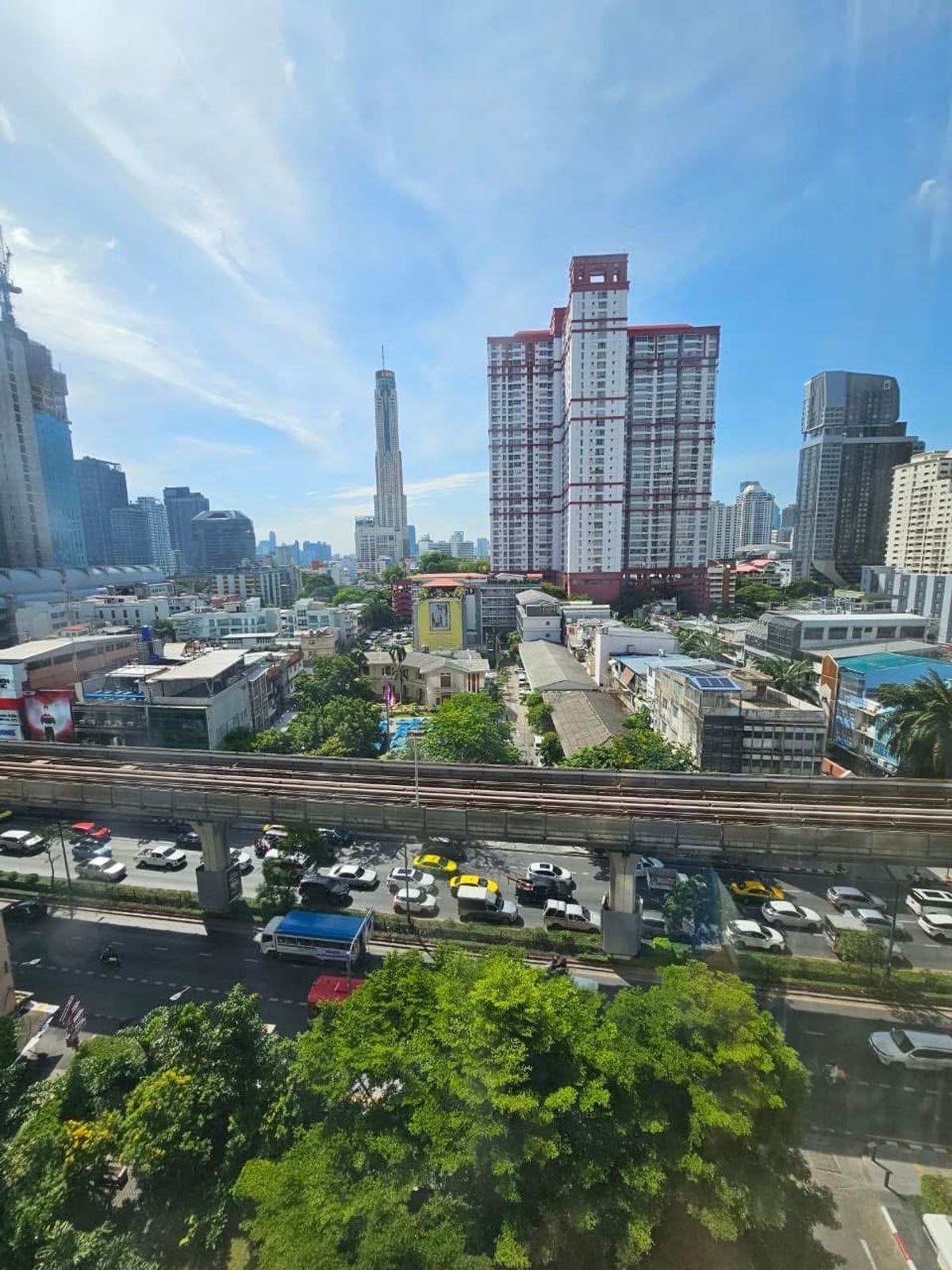 ขายคอนโดราชเทวี พญาไท : ขายด่วนราคาจริงจบครบค่ะ! อย่างเดียว ห้องสวย ตำแหน่งดี พร้อมอยู่สุด ๆ ทำเลที่ใกล้รถไฟฟ้าเพียงไม่กี่ก้าวถึง BTS พญาไท และ APL พญาไท คือต้องห้ามพลาดจริง ๆ ตอนนี้มีรีโนเวท Lobby ด้วย สวยปังขึ้นแน่นอนค่ะ! ห้ามพลาดเลยยย สนใจติดต่อ 0876358339 