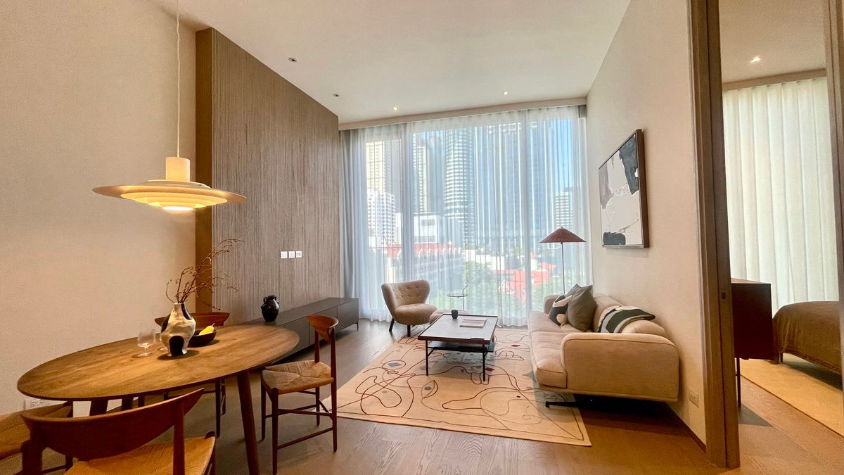 ให้เช่าคอนโดวิทยุ ชิดลม หลังสวน : 𝐒𝐂𝐎𝐏𝐄 𝐋𝐚𝐧𝐠𝐬𝐮𝐚𝐧💎 ให้เช่า Super Luxury Condo Size : 85 sqm Floor : 7 ✨ Fully Furnished