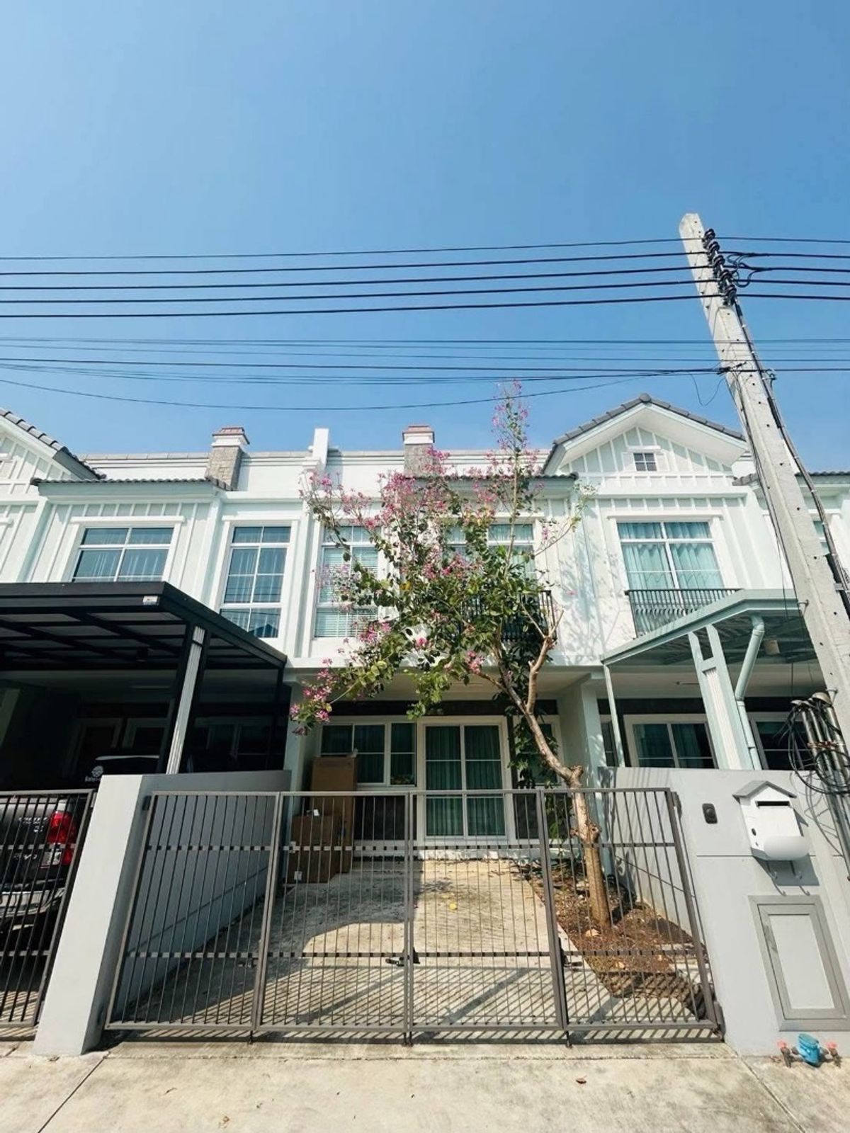 ให้เช่าทาวน์โฮมบางนา แบริ่ง ลาซาล : 💥ForRent💥Indy2 Bangna-Ramkhamhang2 🏡 Near Mega Bangna‼️  Ready to move in ‼️  Fully Furnished ✨