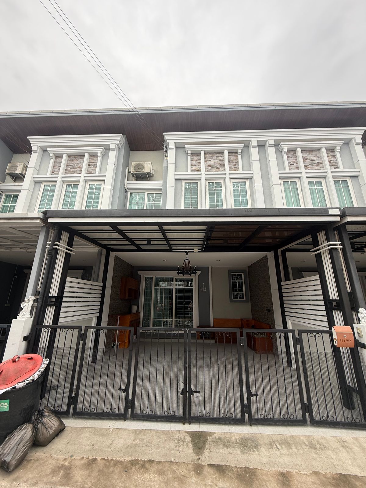 ให้เช่าทาวน์โฮมสมุทรปราการ สำโรง : Golden Town สุขุมวิท-แบริ่ง  ให้เช่า townhome 25,000฿ สุขุมวิท76