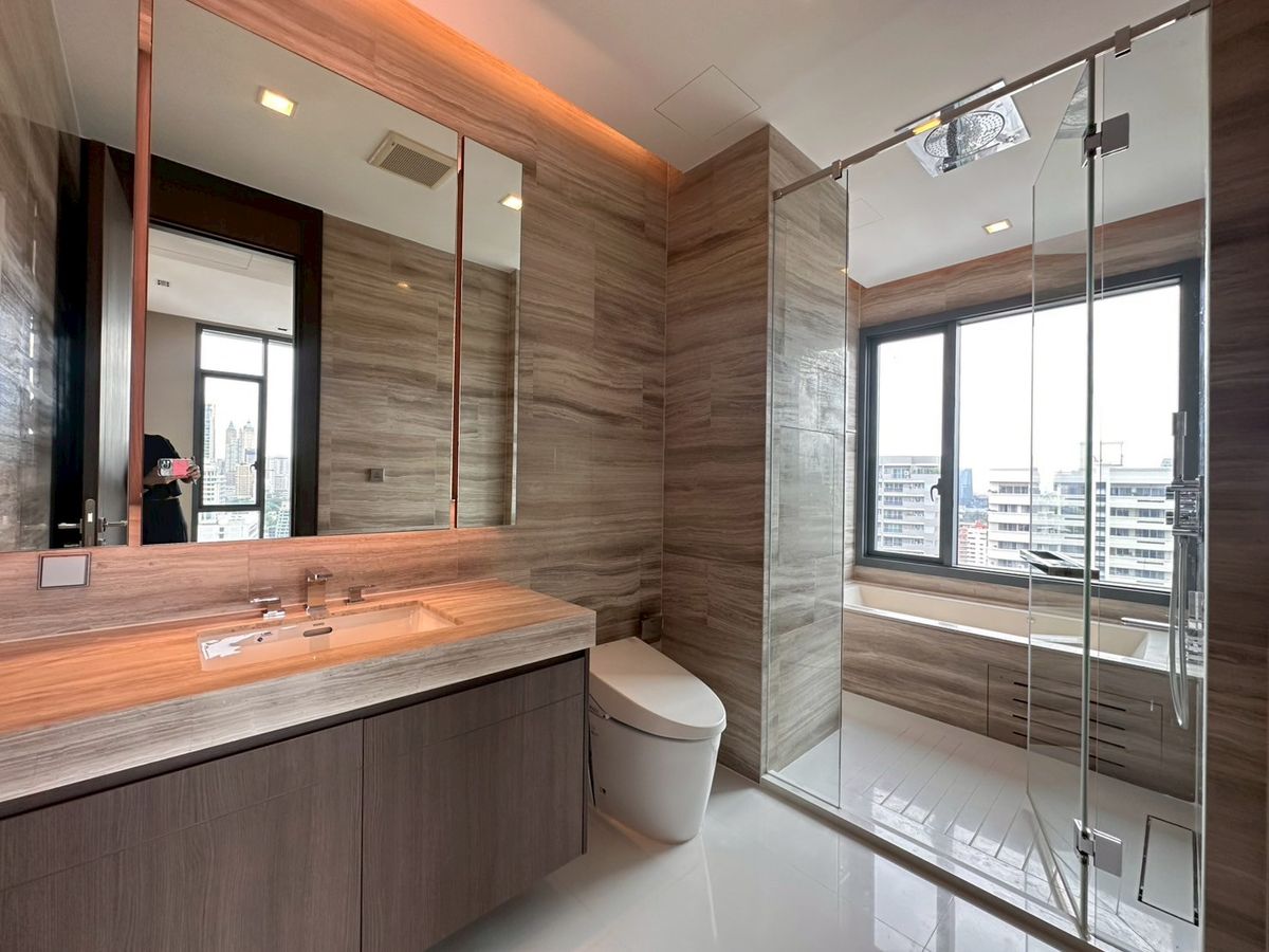 For SaleCondoNana, North Nana,Sukhumvit13, Soi Nana : Project Selling Room Q1 Sukhumvit 2Bedroom Corner Room Beautiful room Only 1 room per floor