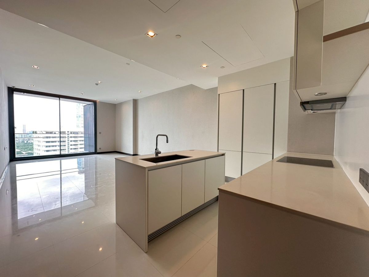 For SaleCondoNana, North Nana,Sukhumvit13, Soi Nana : Sell project room Q1 Sukhumvit. Special price. There are many discounted prices. There are many rooms to choose from.