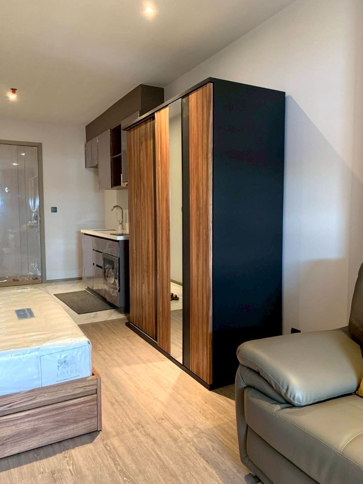 For RentCondoSukhumvit, Asoke, Thonglor : Special Price! Studio unit 30 Sqm. - Fully furnished 
