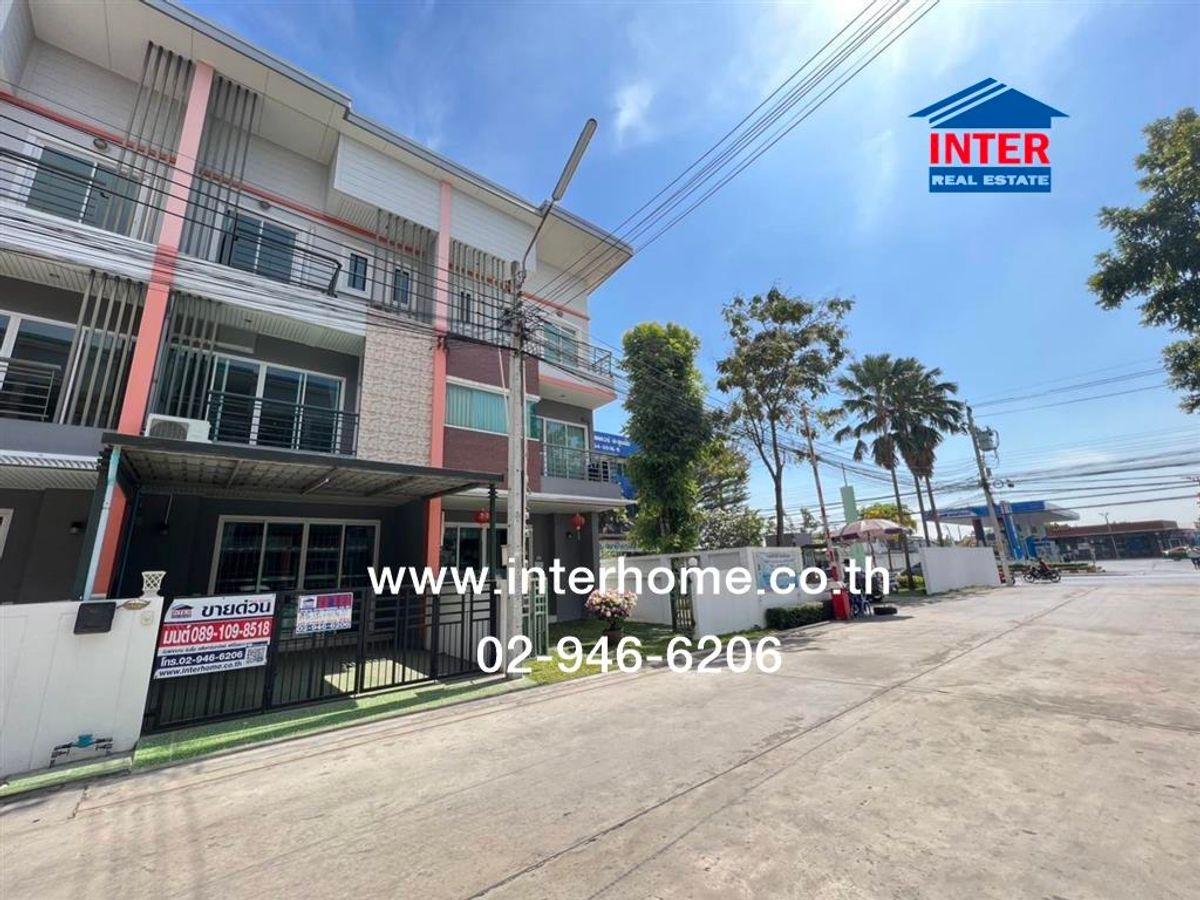 ขายทาวน์โฮมนวมินทร์ รามอินทรา : ทาวน์เฮ้าส์ 3 ชั้น 22 ตร.ว. หมู่บ้านนวินพลัส เพิ่มสิน ซอยเพิ่มสิน29-31 ถนนพหลโยธิน ถนนเพิ่มสิน เขตสายไหม กรุงเทพมหานคร