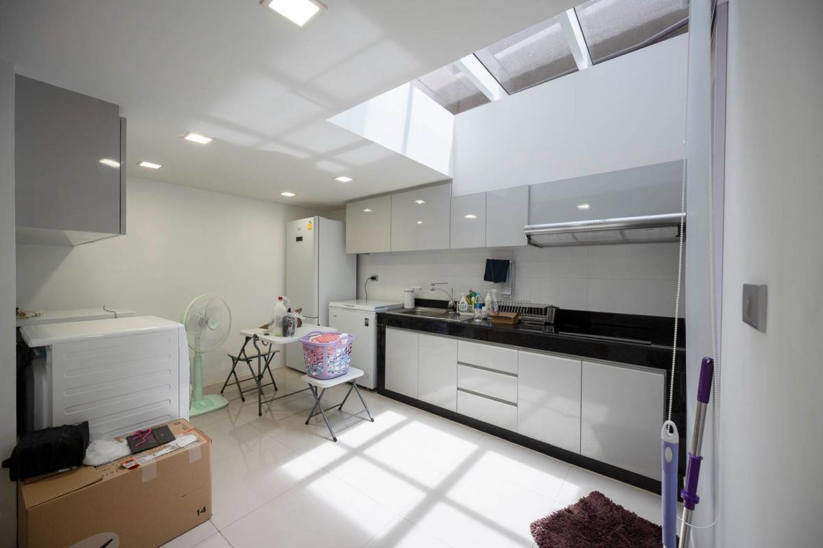 ให้เช่าทาวน์โฮมสุขุมวิท อโศก ทองหล่อ : 🔥ให้เช่าด่วน+🔥349 เรสซิเดนซ์ ใกล้ห้างเอ็มควอเทียร์ เฟอร์นิเจอร์ครบ พร้อมเข้าอยู่