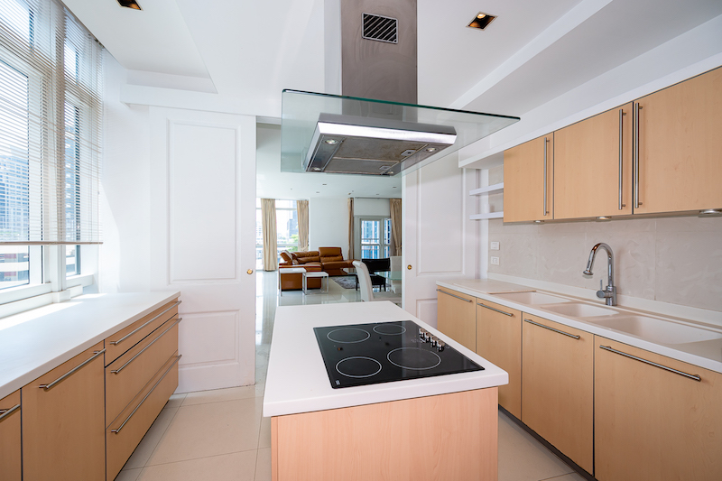 ให้เช่าคอนโดวิทยุ ชิดลม หลังสวน : 🔥ให้เช่าด่วน+🔥แอทธินี เรสซิเด้นซ์ ใกล้ BTS เพลินจิต เฟอร์นิเจอร์ครบ พร้อมเข้าอยู่