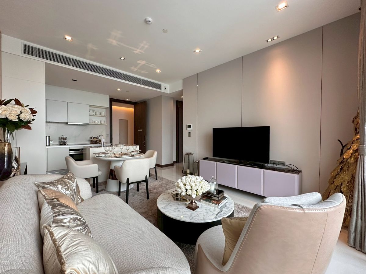 For SaleCondoNana, North Nana,Sukhumvit13, Soi Nana : Sell the project Q1 Sukhumvit, a new room from the project. With 2 parking spaces There are many rooms to choose from.