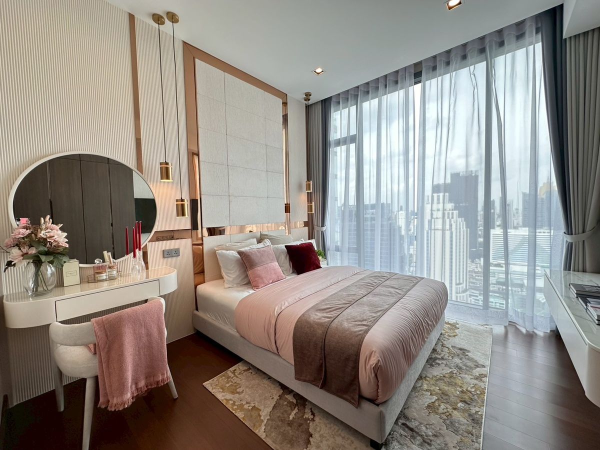 For SaleCondoNana, North Nana,Sukhumvit13, Soi Nana : Project room for sale. Q1 Sukhumvit 3BEDOOM. Special price. Get a home promotion. Contact.