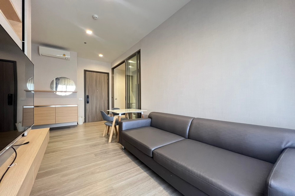 For SaleCondoSathorn, Narathiwat : 🔥 For Sale - Rent !! Rare Item !!🔥 Code C20240900025..........Rhythm Charoenkrung Pavillion, 1 bedroom, 1 bathroom, River view, high floor 32++, furnished, ready to move in, Special Deal!!📣📣