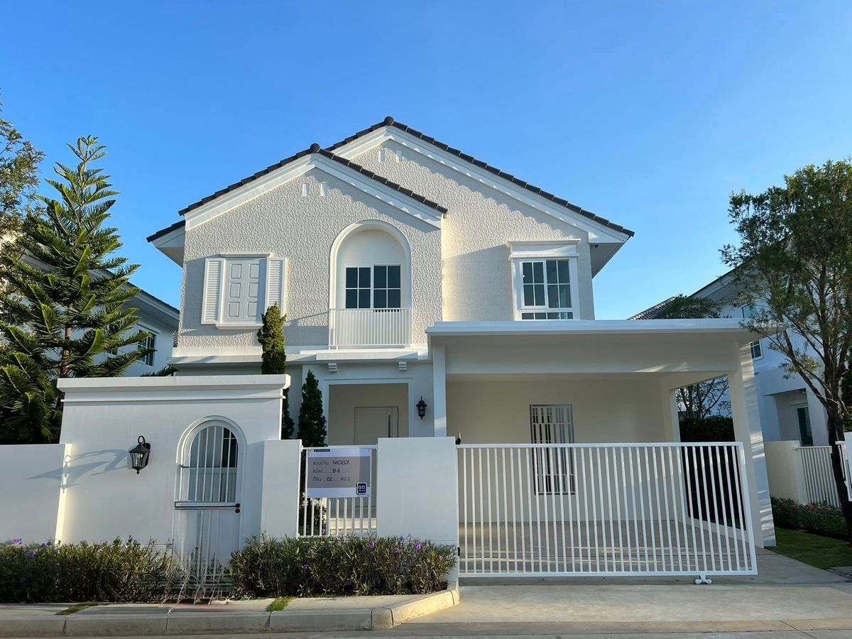 ขายบ้านบางนา แบริ่ง ลาซาล : 🏡 ขายบ้านเดี่ยวตกแต่งบิ้วท์อินทั้งหลัง พร้อมเข้าอยู่ 🌿 ซินแสจัดทิศฮวงจุ้ยให้ทั้งหลัง + สวนน้ำตกตามหลักฮวงจุ้ย 📍 หมู่บ้านชัยพฤกษ์ บางนา กม.15