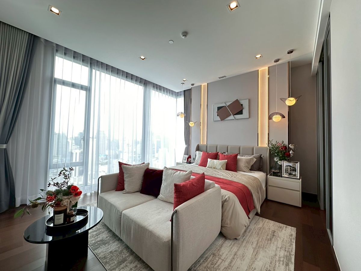 For SaleCondoNana, North Nana,Sukhumvit13, Soi Nana : Project room for sale. Q1 Sukhumvit 3BEDOOM. Special price. Get a home promotion. Contact.