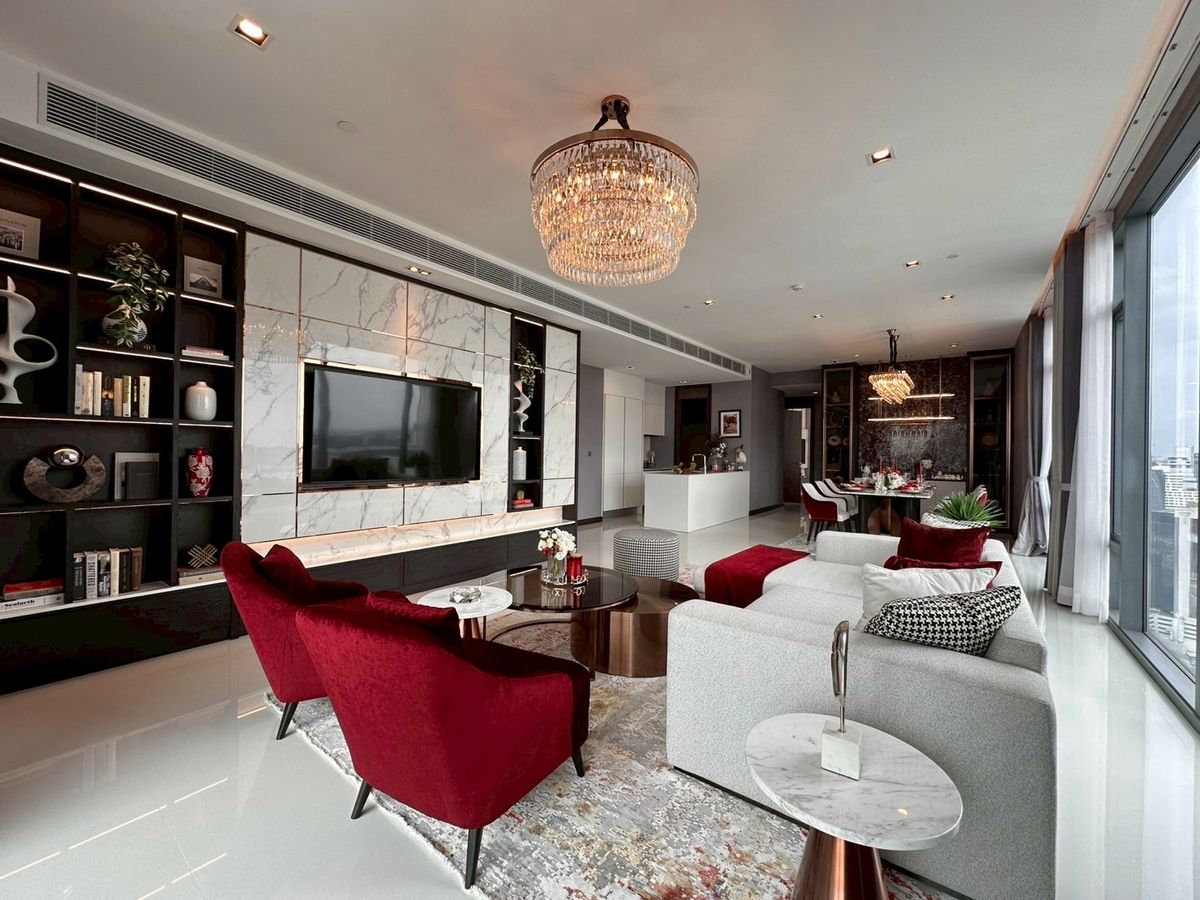 For SaleCondoNana, North Nana,Sukhumvit13, Soi Nana : Project room for sale. Q1 Sukhumvit 3BEDOOM. Special price. Get a home promotion. Contact.