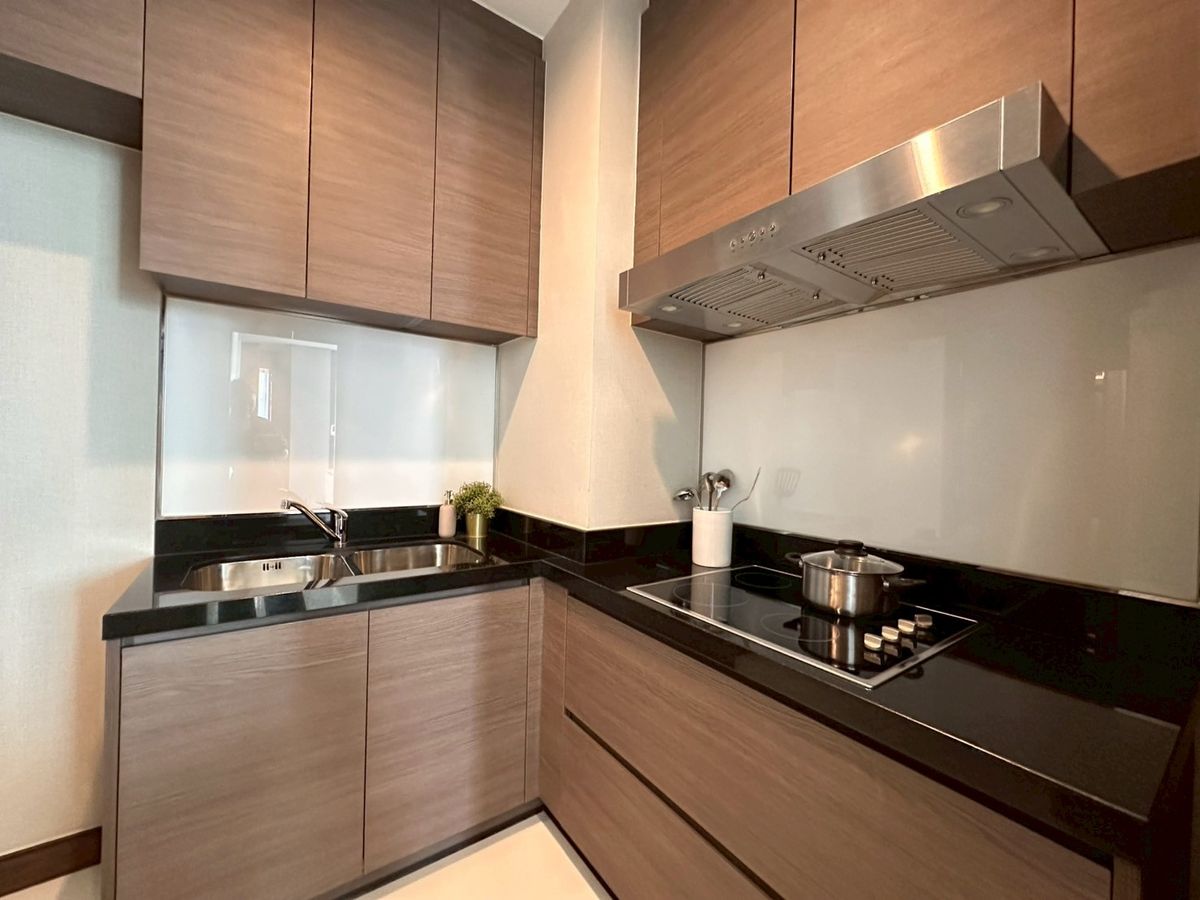 For SaleCondoNana, North Nana,Sukhumvit13, Soi Nana : Project room for sale. Q1 Sukhumvit 3BEDOOM. Special price. Get a home promotion. Contact.