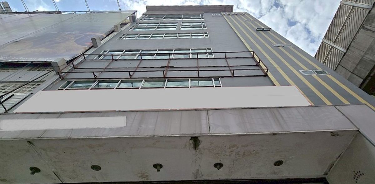 For RentShop HouseSukhumvit, Asoke, Thonglor : Building for rent with elevator. Walking distance to Airport Link. Asoke – Rama 9 ** NO CO-AGENT ** 