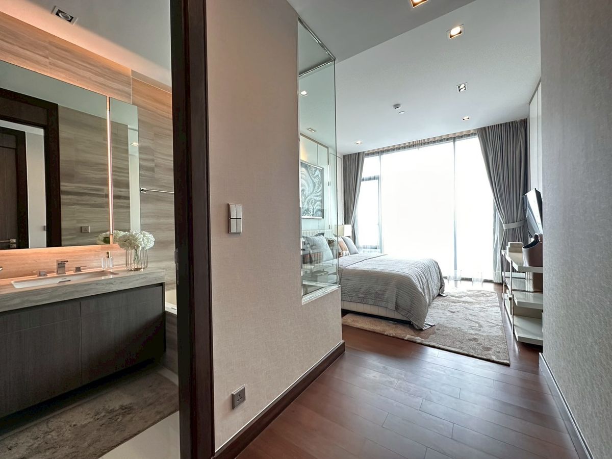 For SaleCondoNana, North Nana,Sukhumvit13, Soi Nana : Sell the project Q1 Sukhumvit, a new room from the project. With 2 parking spaces There are many rooms to choose from.