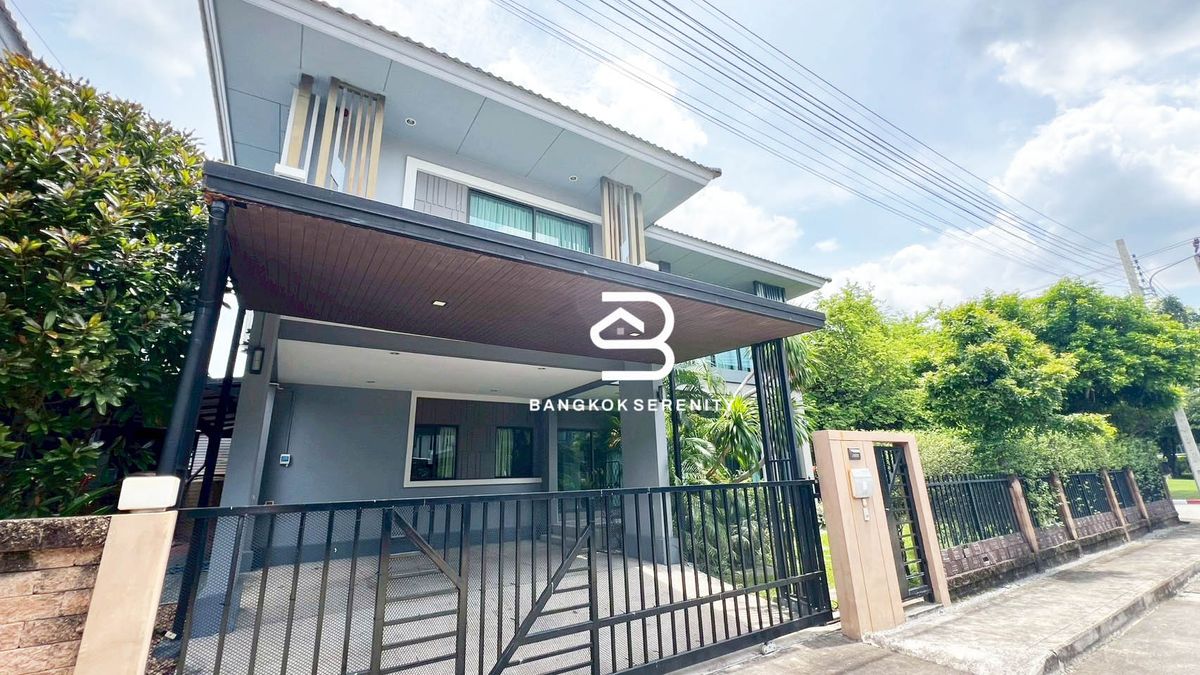 For RentHousePattanakan, Srinakarin : The Plant Exclusique Pattanakarn 38 For Rent