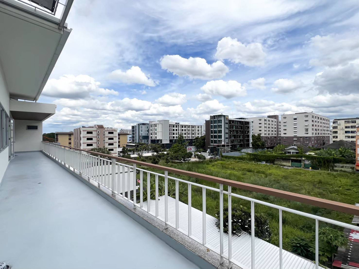 For SaleHome OfficeVipawadee, Don Mueang, Lak Si : Selling office buildings House for sale in Soi Chaeng Watthana 12 (Pak Soi- Crown Hospital), Lak Si District, Bangkok, Chaeng Watthana, Vibhavadi, Laksi near the pink MRT Expressway