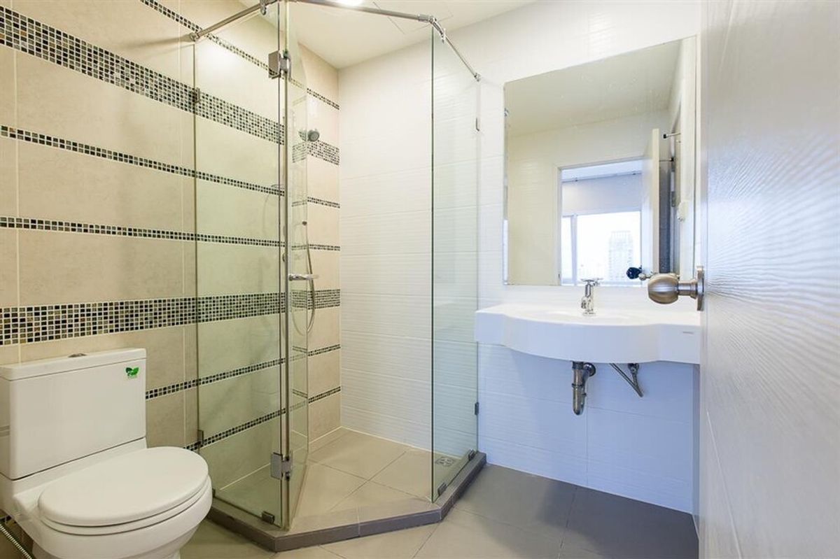 ขายคอนโดสาทร นราธิวาส : 🔥 ขายพร้อมผู้เช่า !!🔥 Code C20221200153..........Centric Sathorn - St. Louis, 2 ห้องนอน, 2 ห้องน้ำ, ชั้นสูง 20++, แต่งครบ, ราคาพิเศษ!!📣📣