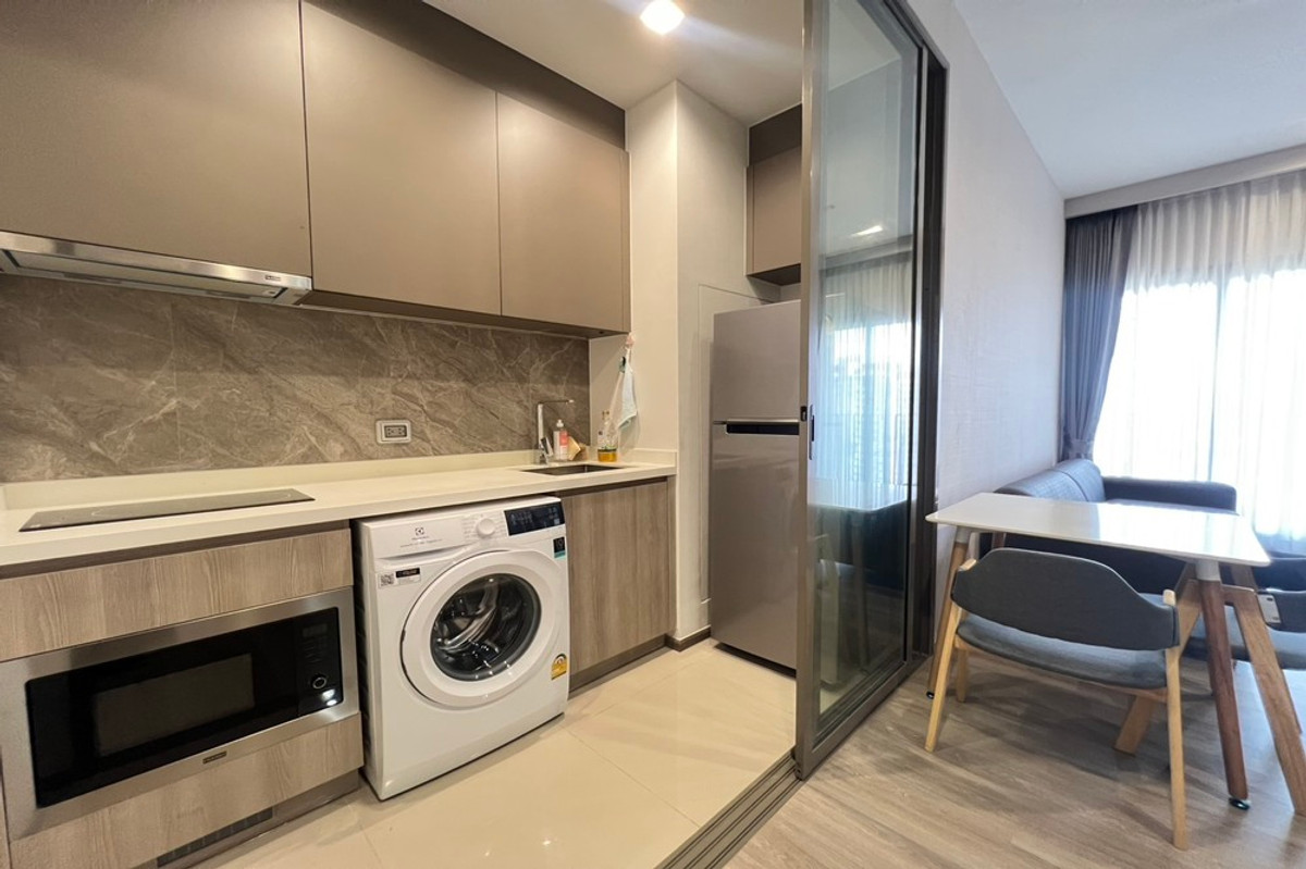 For SaleCondoSathorn, Narathiwat : 🔥 For Sale - Rent !! Rare Item !!🔥 Code C20240900025..........Rhythm Charoenkrung Pavillion, 1 bedroom, 1 bathroom, River view, high floor 32++, furnished, ready to move in, Special Deal!!📣📣