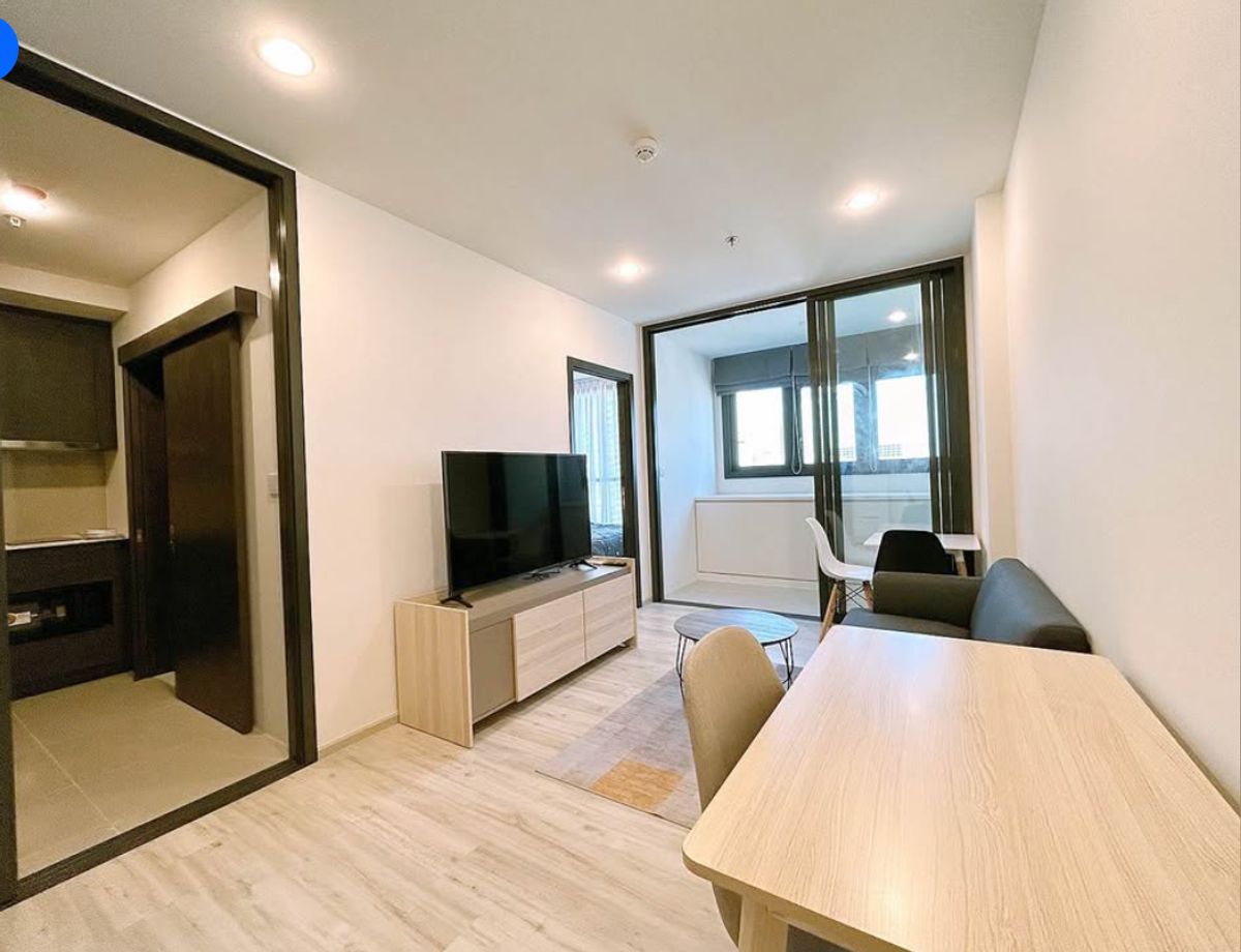 ให้เช่าคอนโดรัชดา ห้วยขวาง : 🎉 ให้เช่าคอนโด XT Huai Khwang (เอ็กซ์ที ห้วยขวาง) ชั้น 12A 1 ห้องนอน 1 ห้องน้ำ 35 ตร.ม. ราคาสุดคุ้ม 23,000 บาท/เดือน 🎉